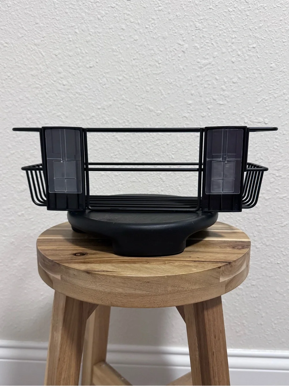 Like New Command Matte Black Bath Caddy Shower Shelf Rust Resistant Organization